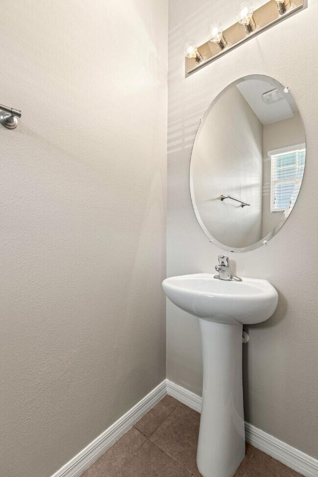 Building Photo - 8933 Indigo Trl Lp