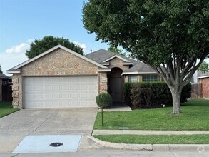 Building Photo - 9928 Southgate Dr