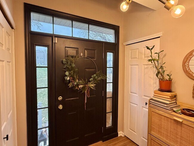 Building Photo - 602 Hamilton St