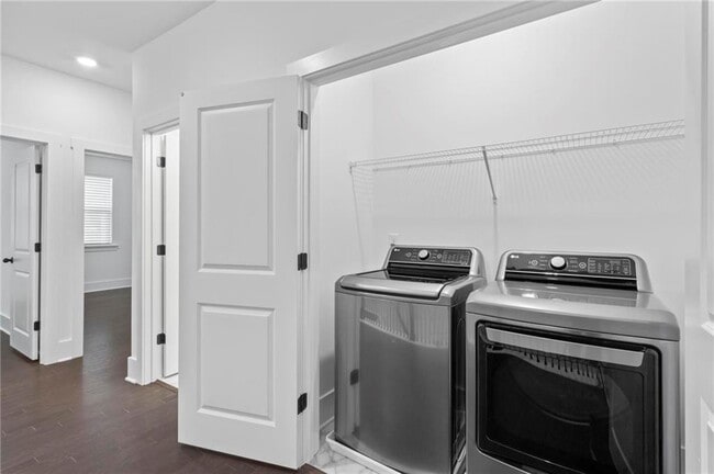 Building Photo - 1620 Aeslin Dr NW