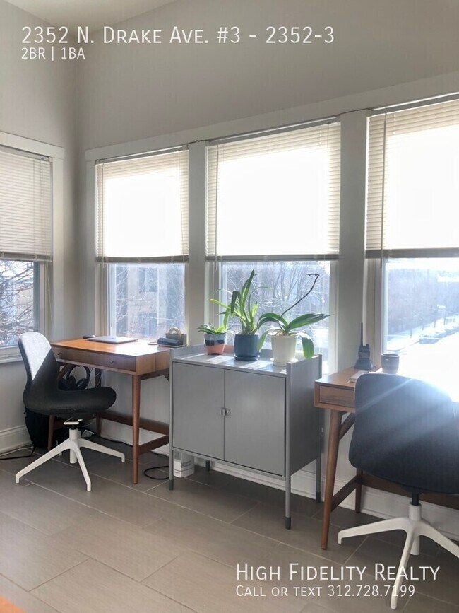 Building Photo - 2352 N Drake Ave