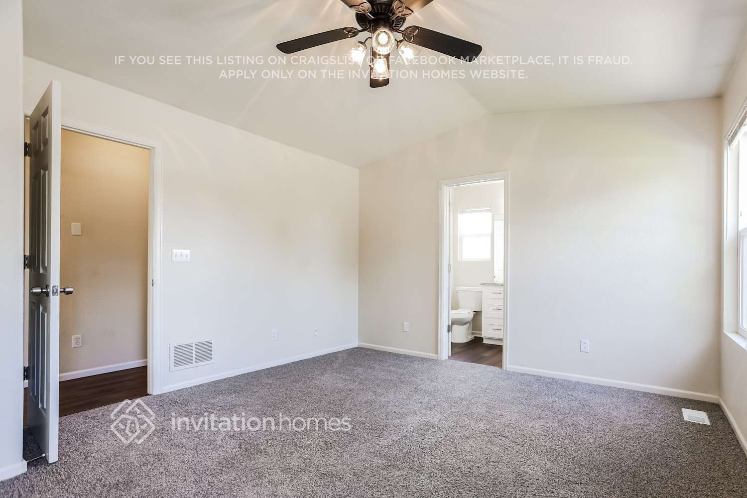 Building Photo - 2205 E 127th Pl