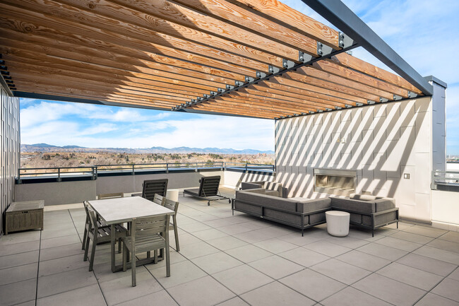 Rooftop Patio - 1898 S Bannock St