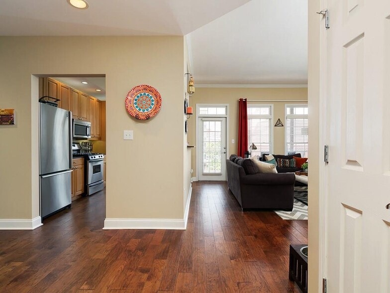 Building Photo - 50 Biscayne Dr NW