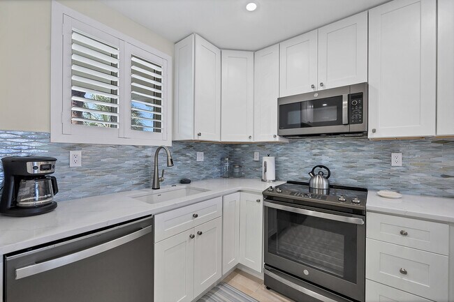 Building Photo - 500 S Washington Dr