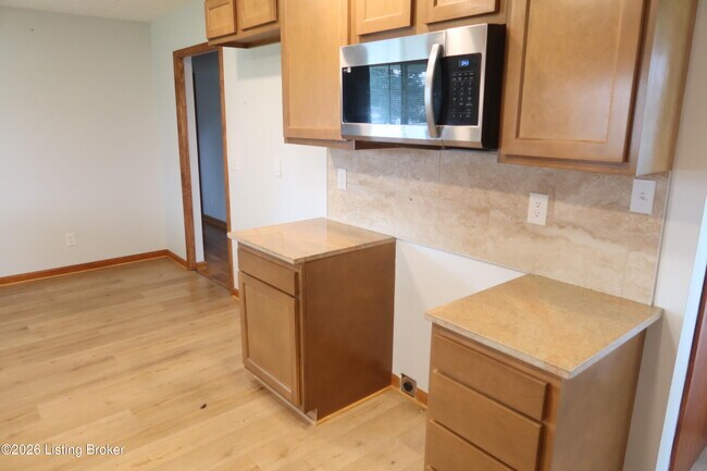 Building Photo - 4618 St Rita Dr