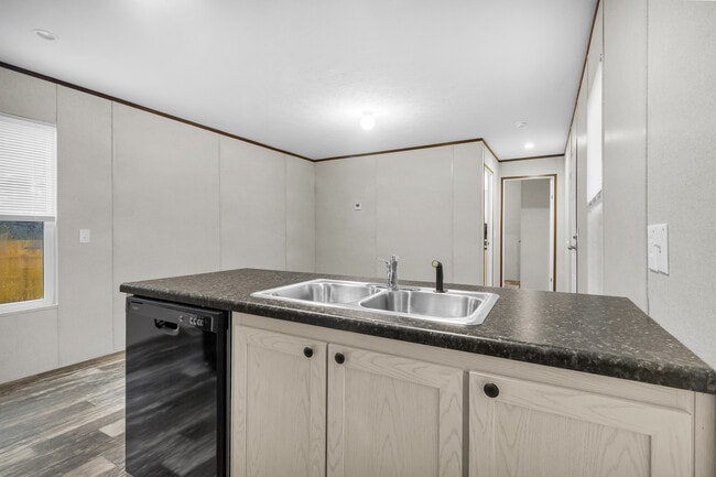 Building Photo - 108 Gladewood Cir