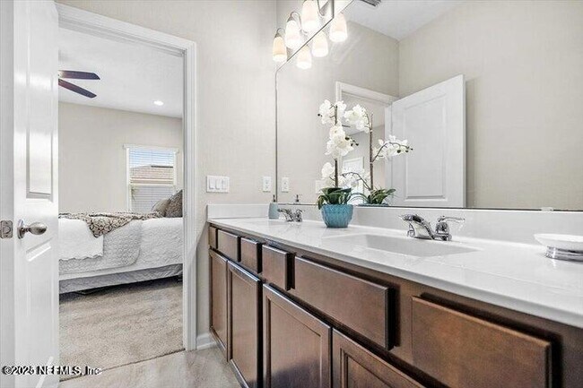 Building Photo - 12926 Ludo Rd