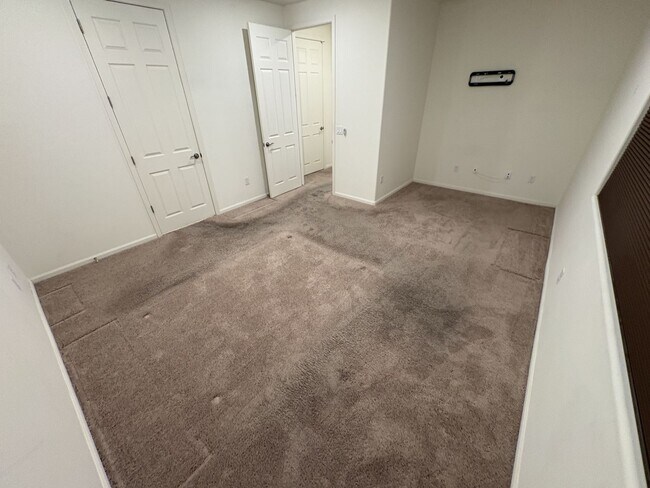 Building Photo - Four bedroom beauty in Star Valley