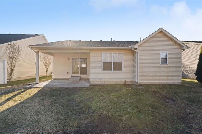 Building Photo - Large 3 Bed 2 Bath ranch for rent