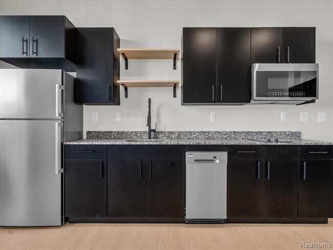 Building Photo - 411 Piquette Ave