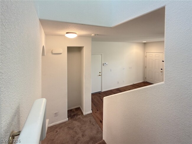 Building Photo - 10154 Sunshine Village Pl