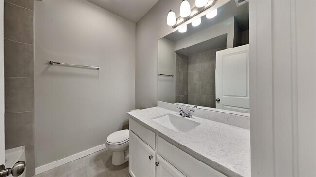 Building Photo - 12432 Armstrong Dr