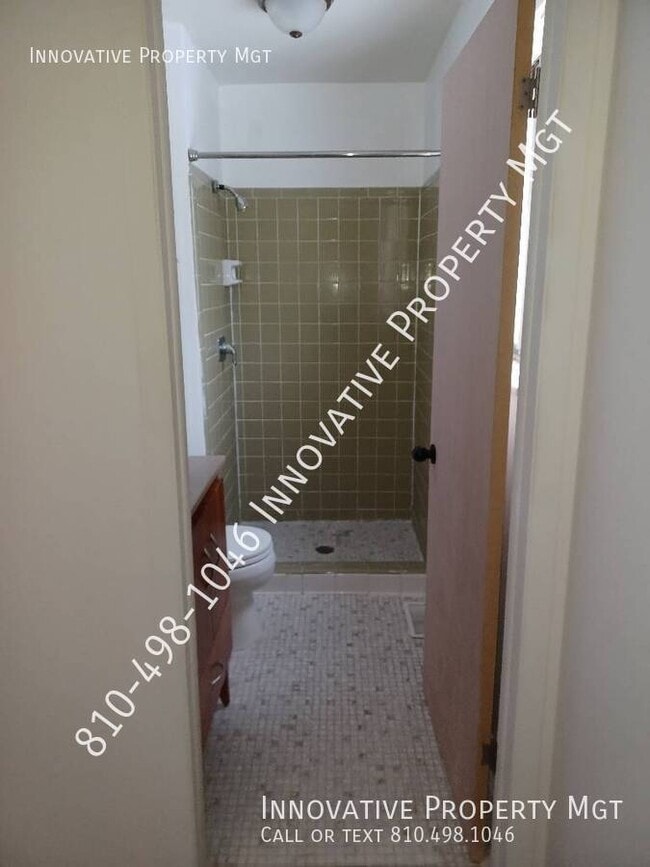 Building Photo - 6009 Holiday Gardens Dr