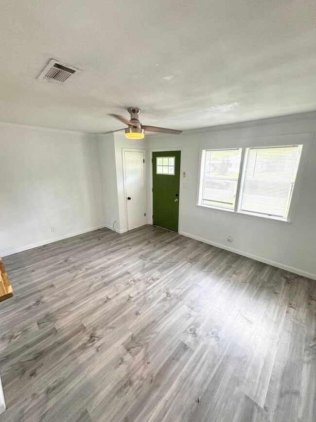 Building Photo - South Bossier!