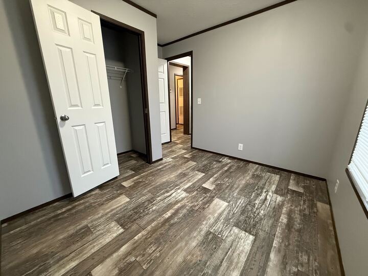 Building Photo - 11960 Springbrook Ct