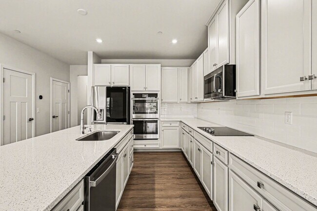 Building Photo - Townhome For Lease - Thompson's station