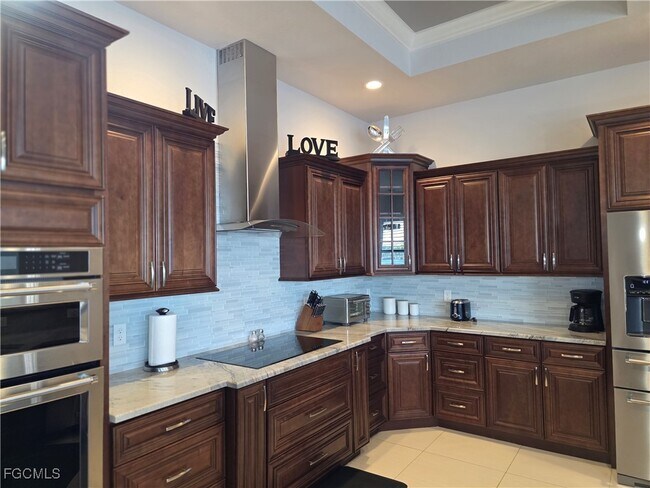 Building Photo - 1255 NW 38th Ave