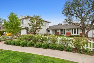 Building Photo - 1915 Windward Ln