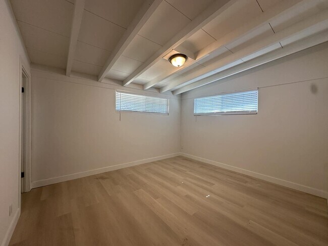 Building Photo - 30201 San Diego Dr