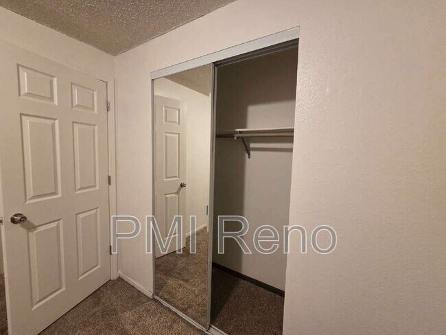 Building Photo - 14050 Tourmaline Dr