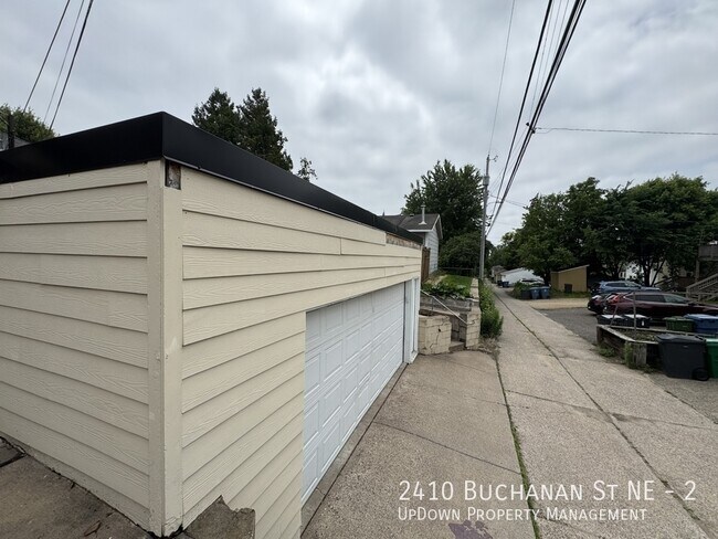 Building Photo - 2410 Buchanan St NE
