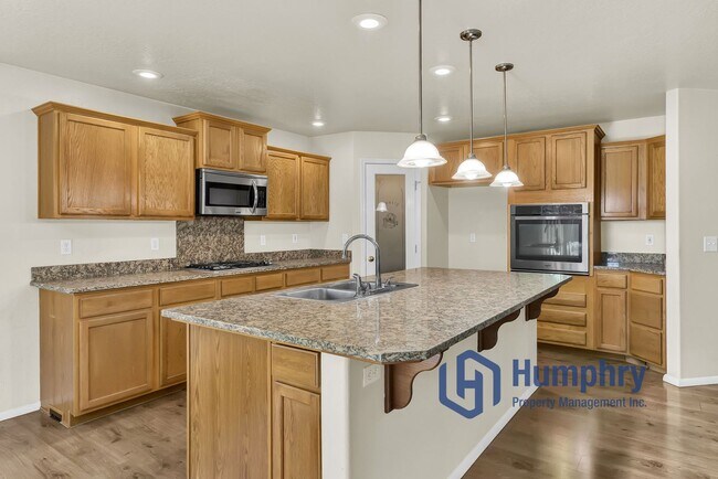 Building Photo - 3956 E Granger Dr