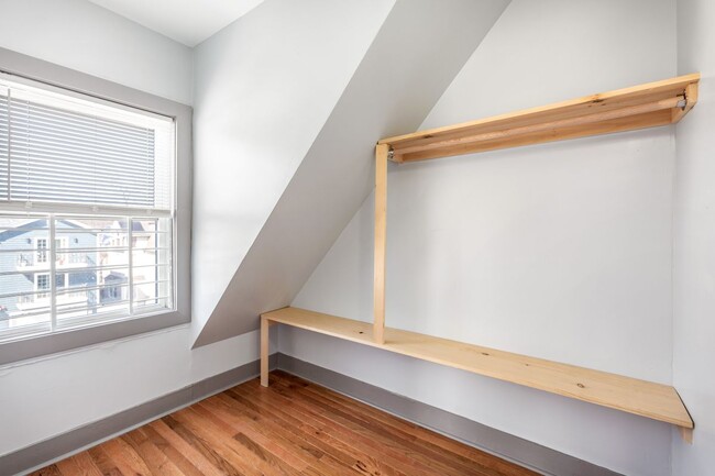 Building Photo - 154 N 14th St