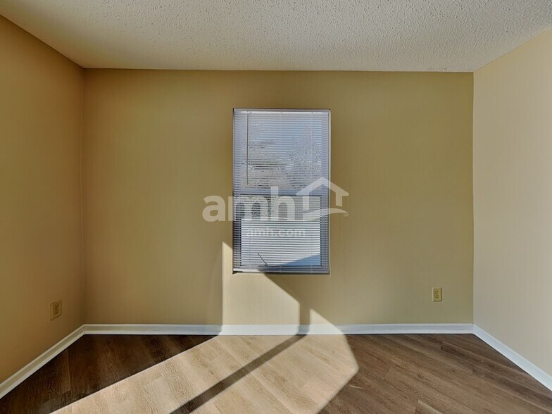 Building Photo - 13314 Loyalty Dr