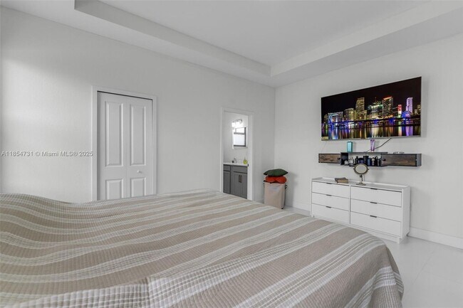 Building Photo - 32206 SW 196th Ave