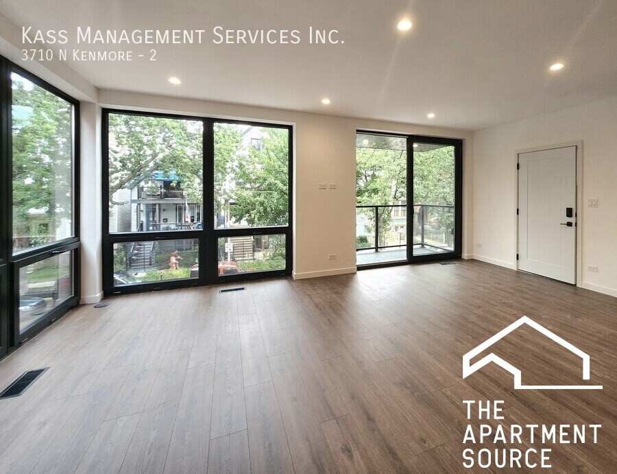 Building Photo - 3710 N Kenmore Ave
