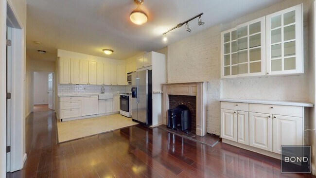 Primary Photo - 955 Second Avenue