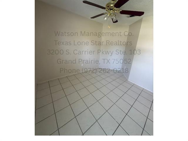 Building Photo - 3015 Oak Ridge Pl