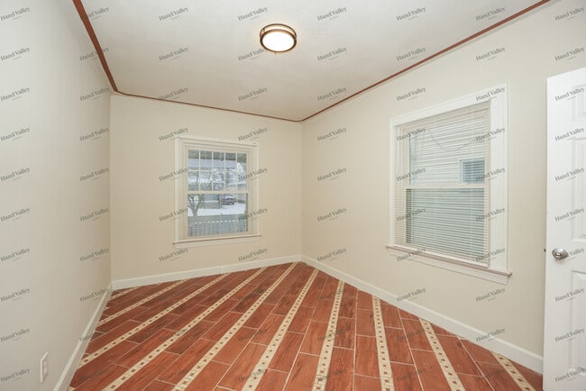 Building Photo - 3579 W 129th St