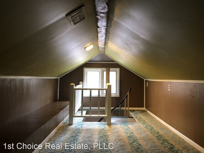 Building Photo - 2 br, 1 bath House - 10601 Riverside Drive