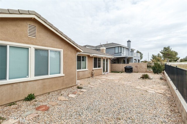 Building Photo - 4108 Club Vista Dr