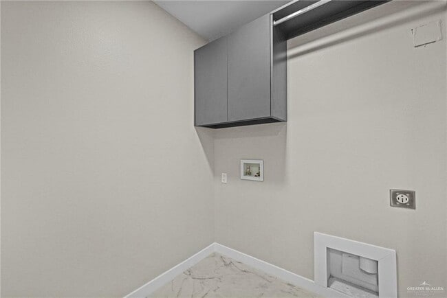 Building Photo - 24 Corales St