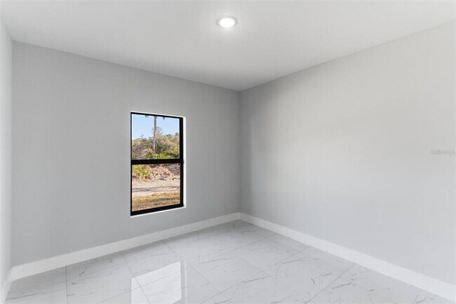 Building Photo - 107 East 15th Street