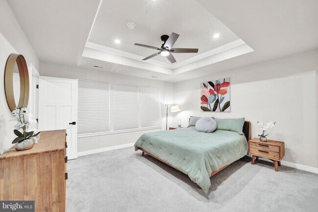 Building Photo - 15 Pratt Ln