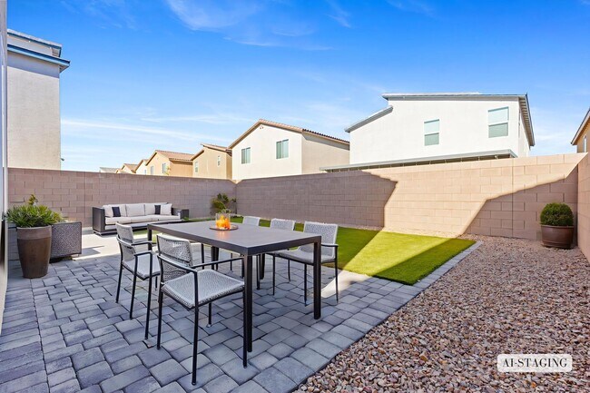 Building Photo - Newly Built 6 Bed / 2.5 Bath Single-Family Home with Upgraded Kitchen and Fully Fenced Yard in So...