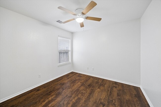 Building Photo - 9110 River Dale Canyon Ln