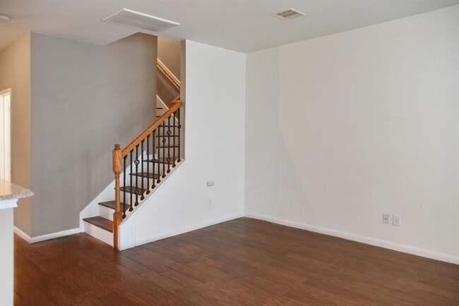 Building Photo - 16016 Summerville Lake Dr