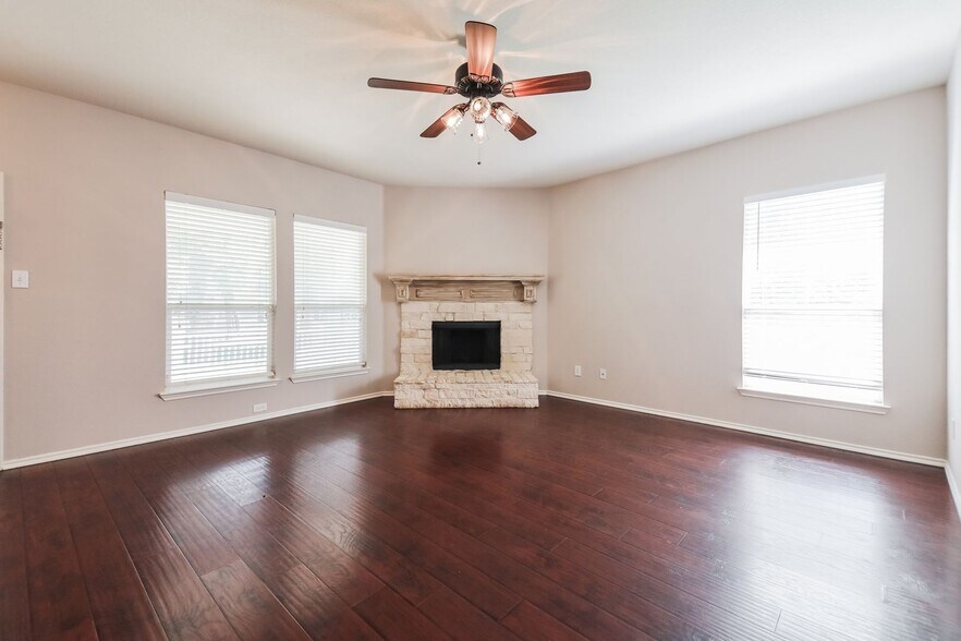Building Photo - 9915 Wethers Field Cir
