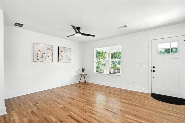 Building Photo - 1597 Glenwood Ave SE