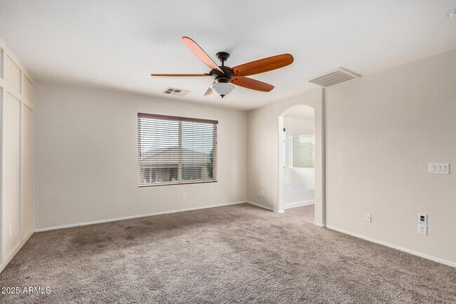 Building Photo - 305 S 165th Dr
