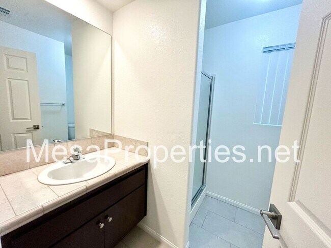 Building Photo - 12323 Honeybear Ln