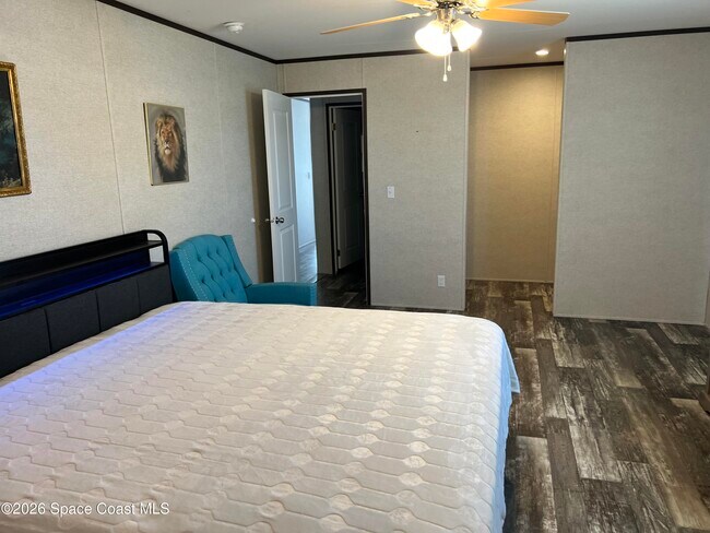 Building Photo - 194 Holiday Park Blvd NE