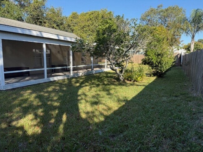 Building Photo - 5922 Phyllis Lou Cir