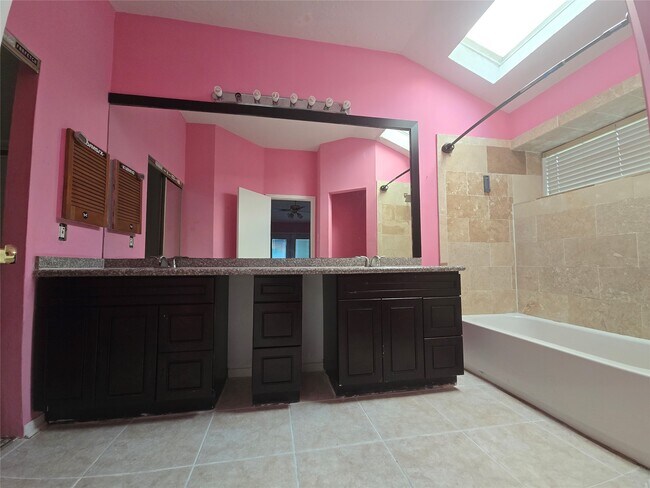 Building Photo - 10511 Stormy Sky Dr