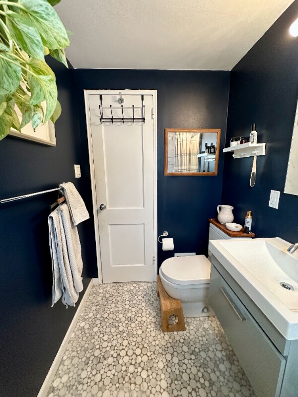 Building Photo - 618 S Pitt St